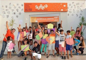 Workshop "Como fazer sua pipa", realizado na unidade SUPERA Bacabal
